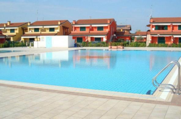 Iris 20 In Posizione Strategica, Indipendente, All'Interno Del Villaggio Dei Fiori Caorle Zewnętrze zdjęcie
